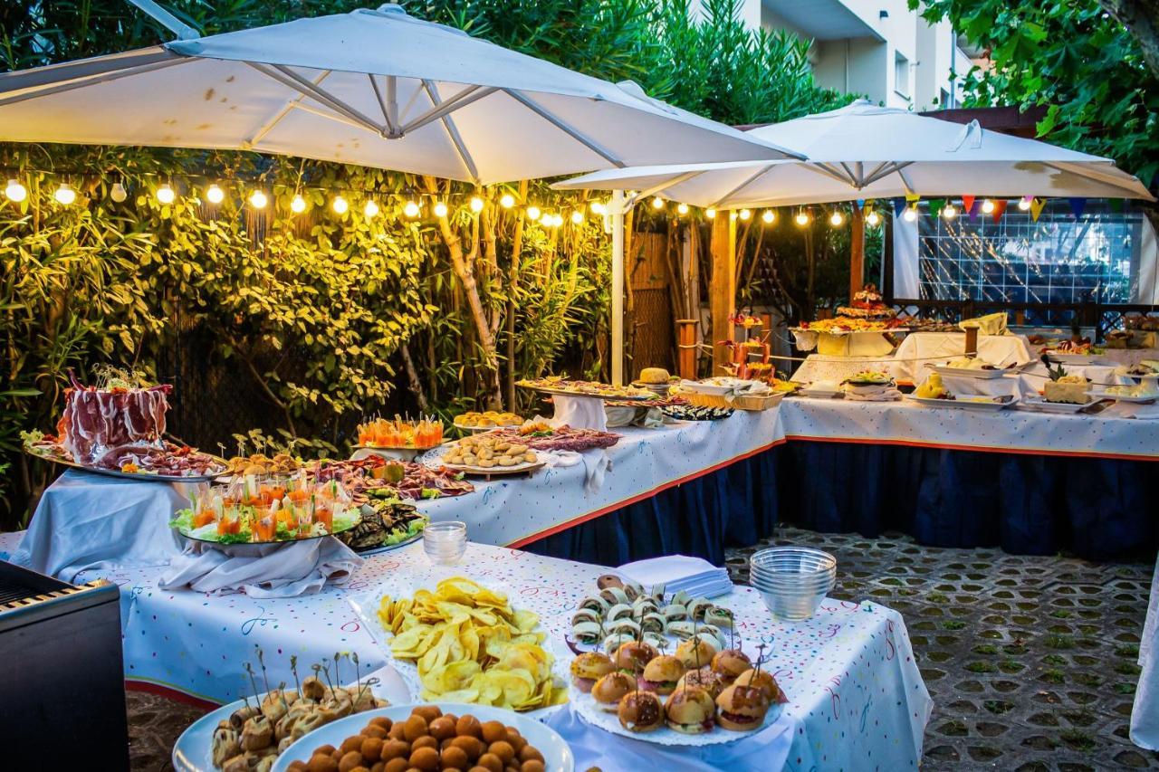 Hotel Rosalba - Valentini Family Village Bellaria-Igea Marina Ngoại thất bức ảnh